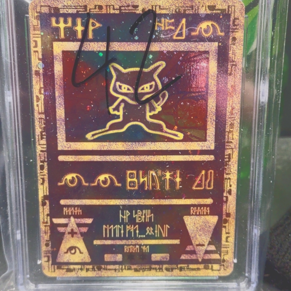 Pokemon Ancient Mew Holo 2000 Promo CGC 8 Vintage Card
